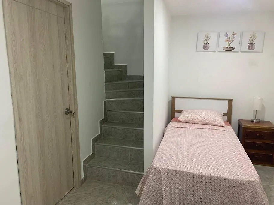 Apartamento Independiente En Robledo Medellin 0*,